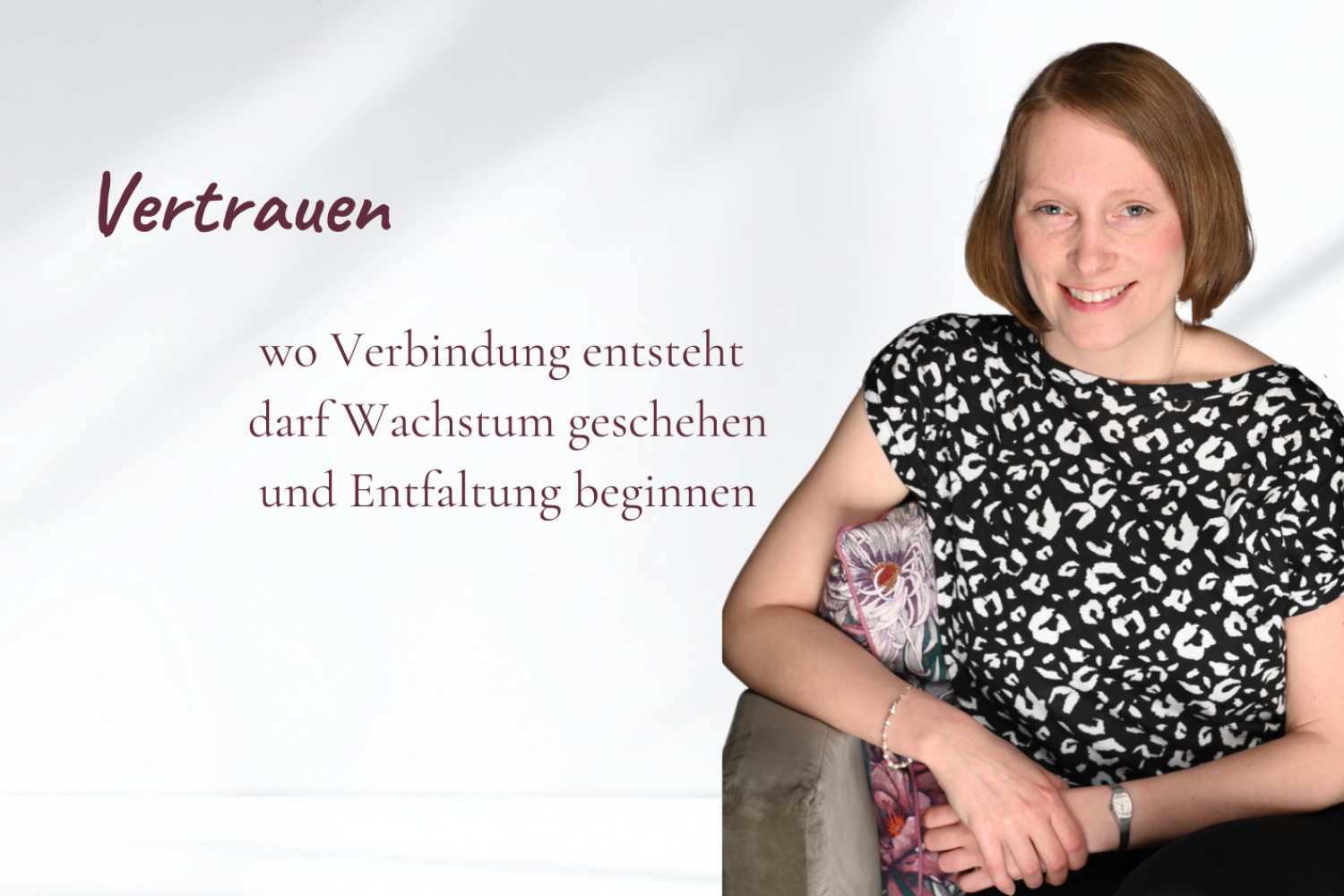 Carina steht für eine vertrauensvolle Begleitung, in der Verbindung, Wachstum und persönliche Entfaltung entstehen dürfen.